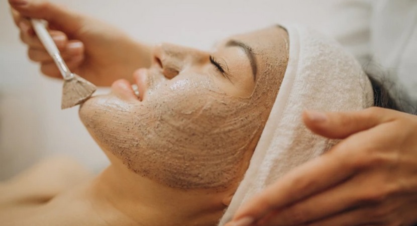 5 Cara Menggunakan Face Scrub untuk Kult Berminyak dan Berjerawat